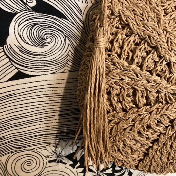 Earthbound crossbody clutch - Picture 3 of 4